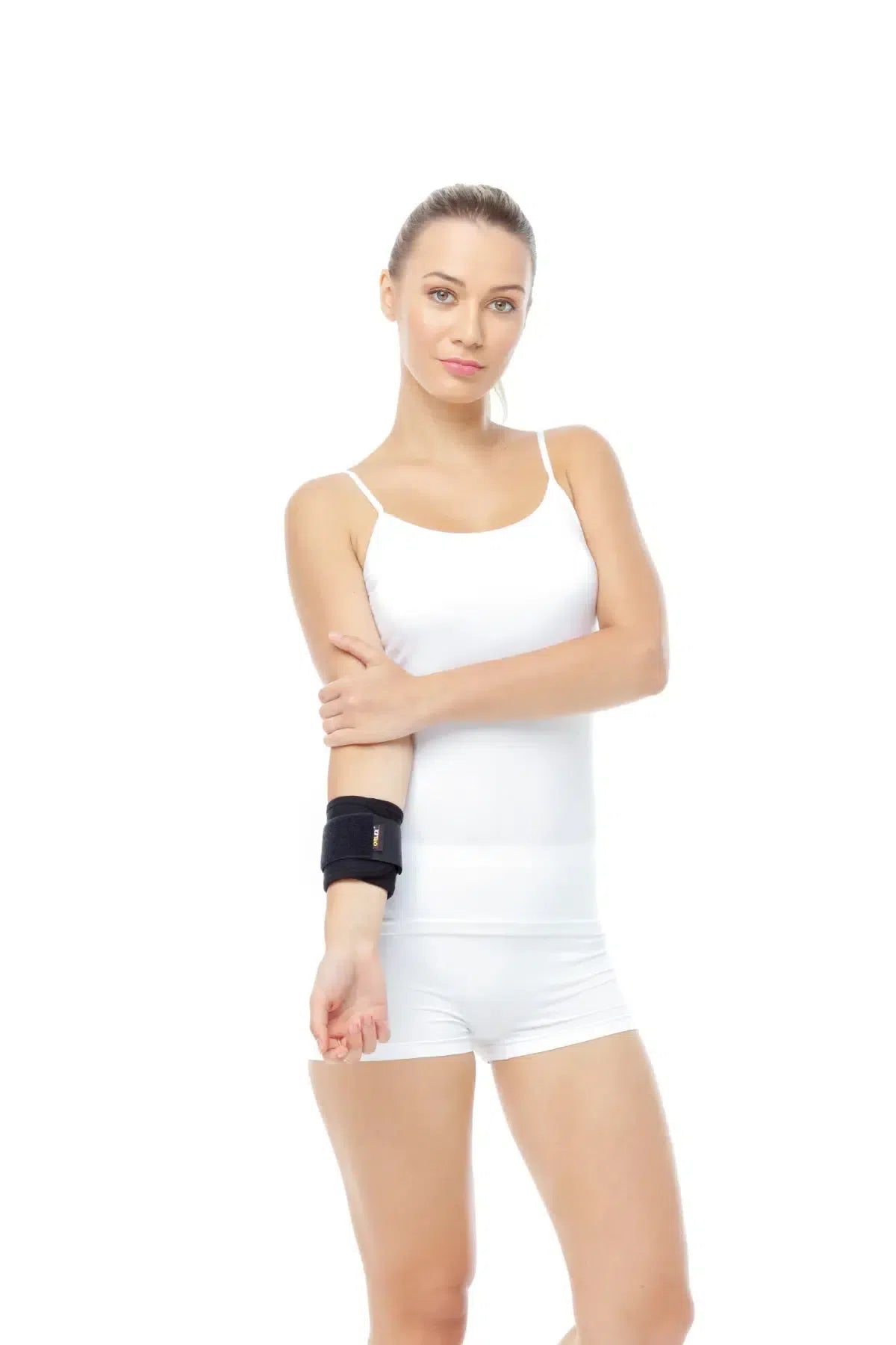 orx-e83-dampigo-ortopedi-el-bileklik-basit-el-bilekligi-siyah-standart-orlex Dampigo ORX-E83, neopren el bilekliği. Bileği sabitler, spor yaralanmalarına karşı korur ve iyileşmeyi destekler.